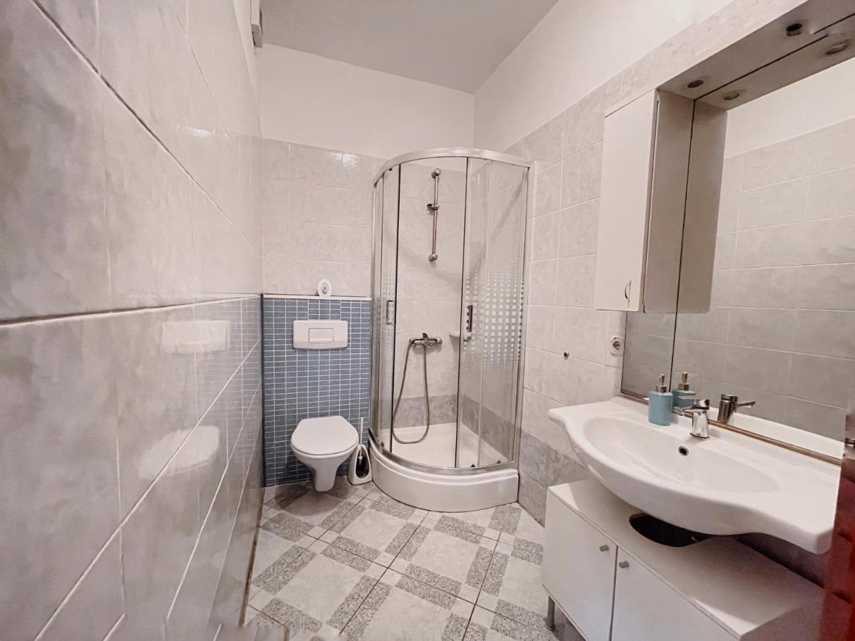 Apartments Zoricic Novi Vinodolski Exterior photo